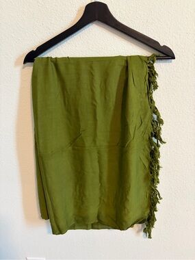 Alegre 100% Rayon olive green fringed pashmina, scarf wrap shawl 62”x 44,5”